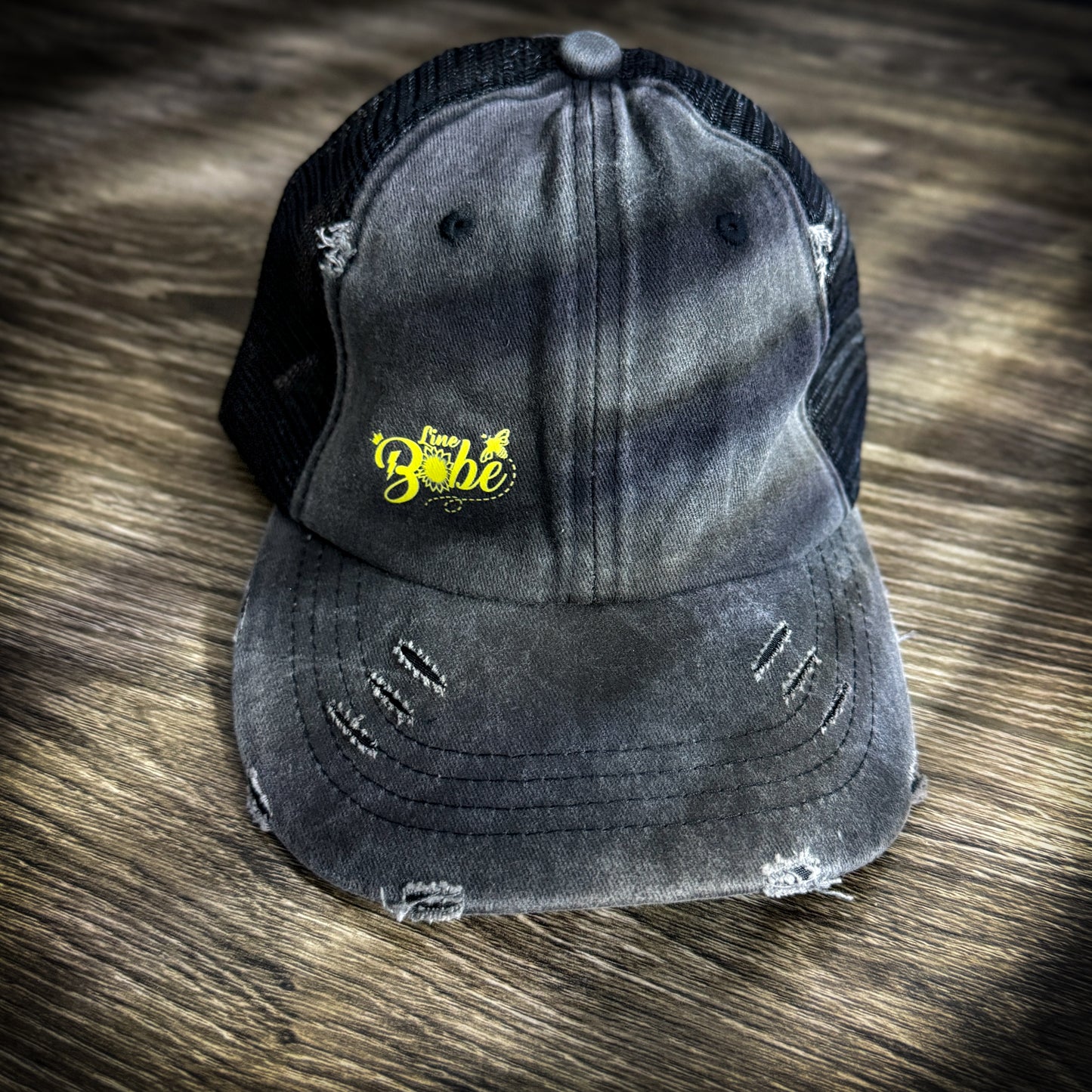 LineBabe Ponytail hat