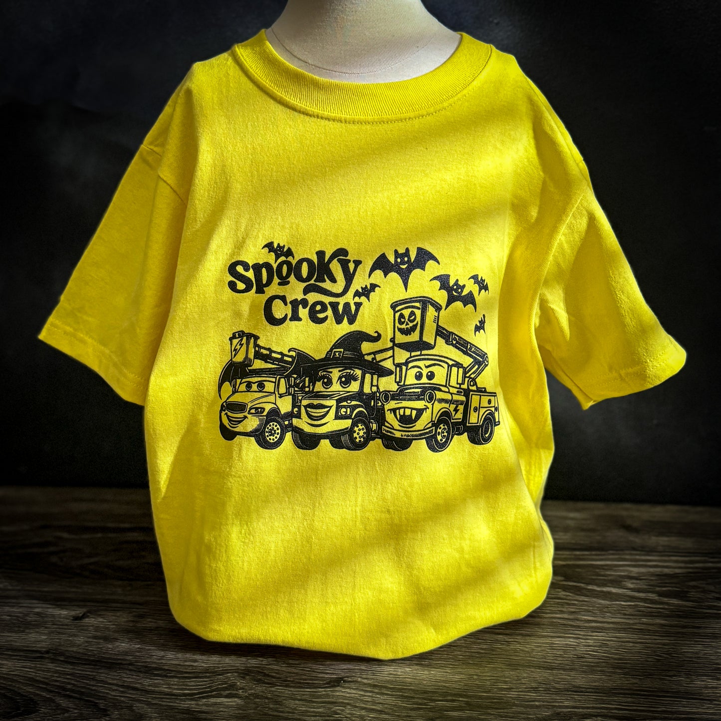 Spooky Crew Shirt - Yellow Cotton Tee for LineKids – Celebrate Halloween in Style!