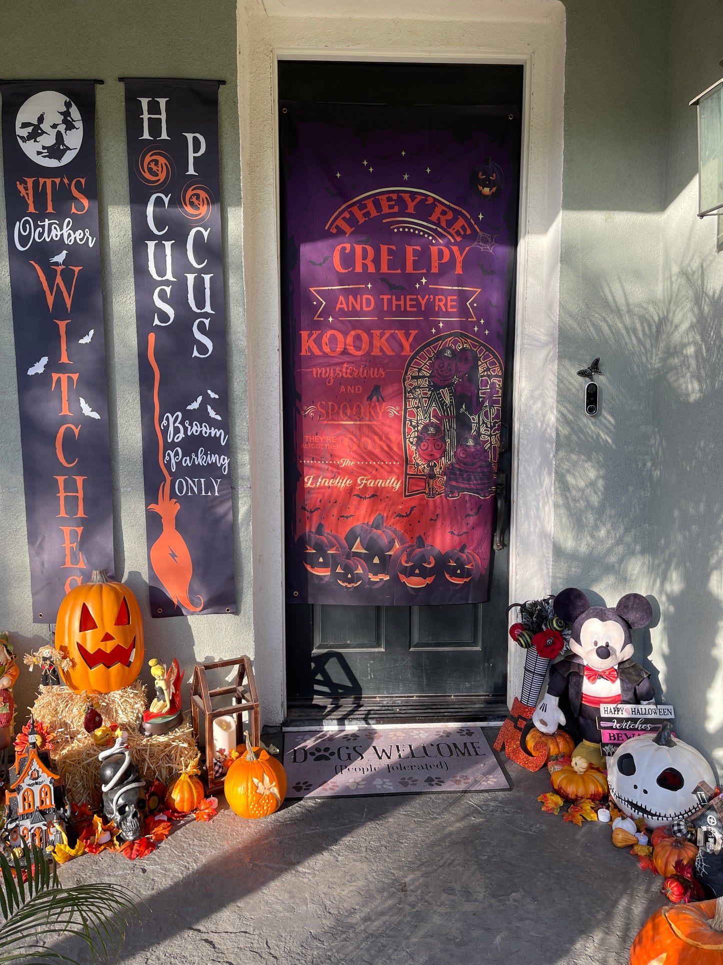 The Addams Family Halloween Set