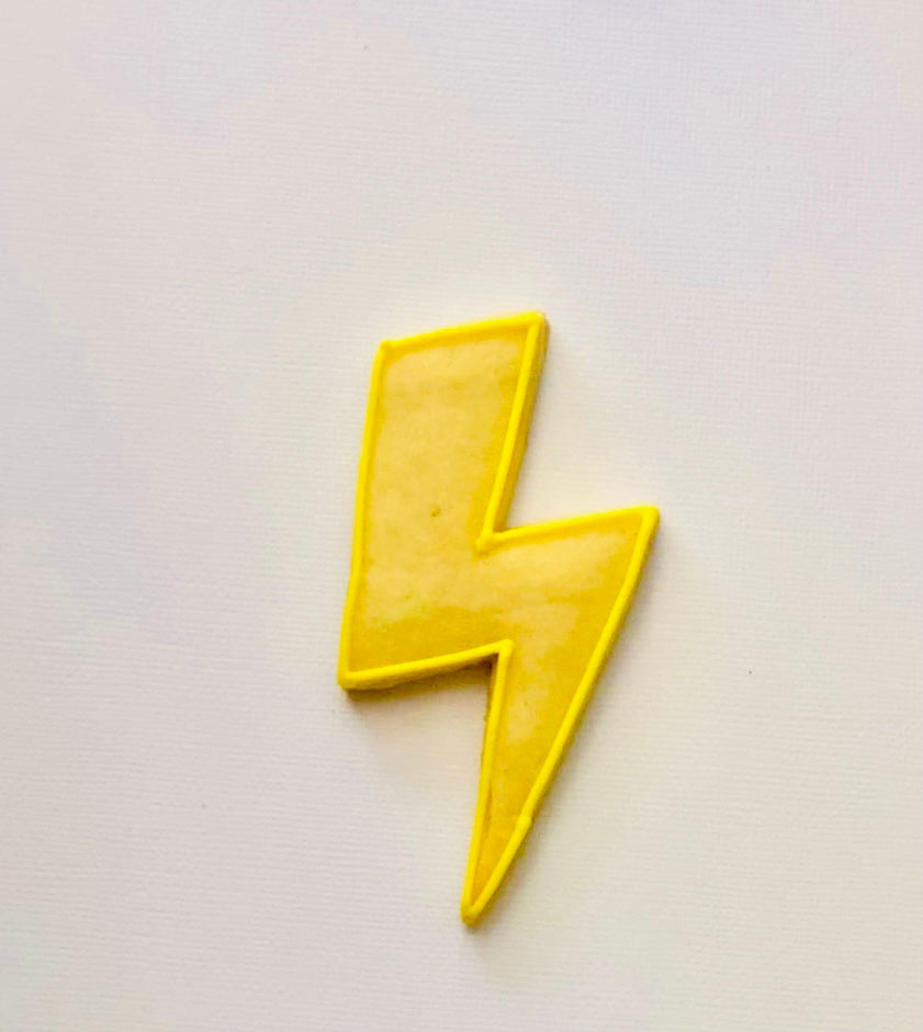 Lightning bolt icing example step 1