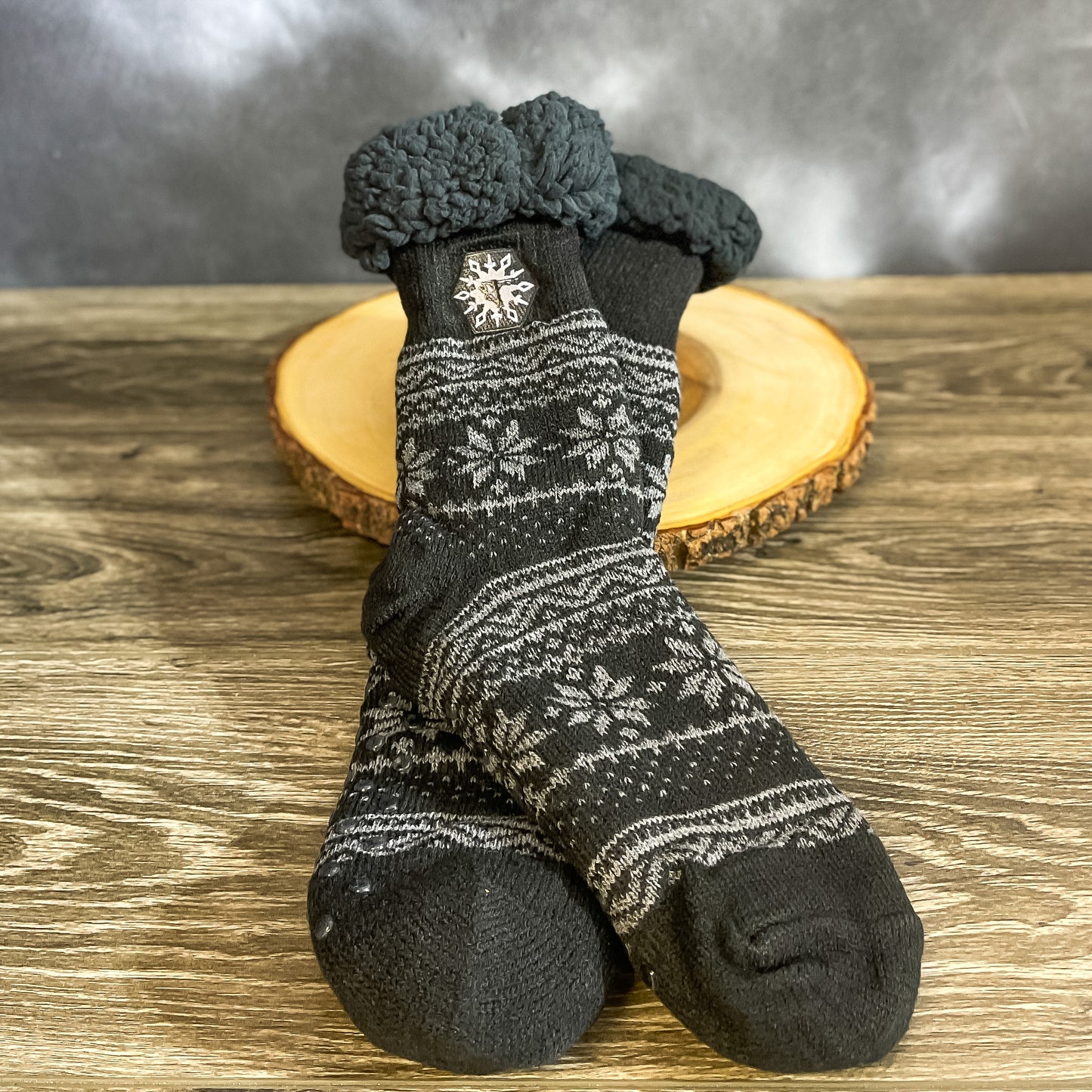 LineLady Fleeced Snowflake Socks With Grippers